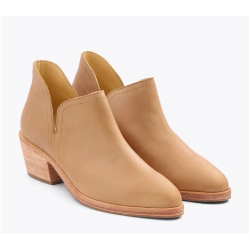 Nisolo Women's Mia Ankle Boots Almond Beige Leather Booties Size 7.5